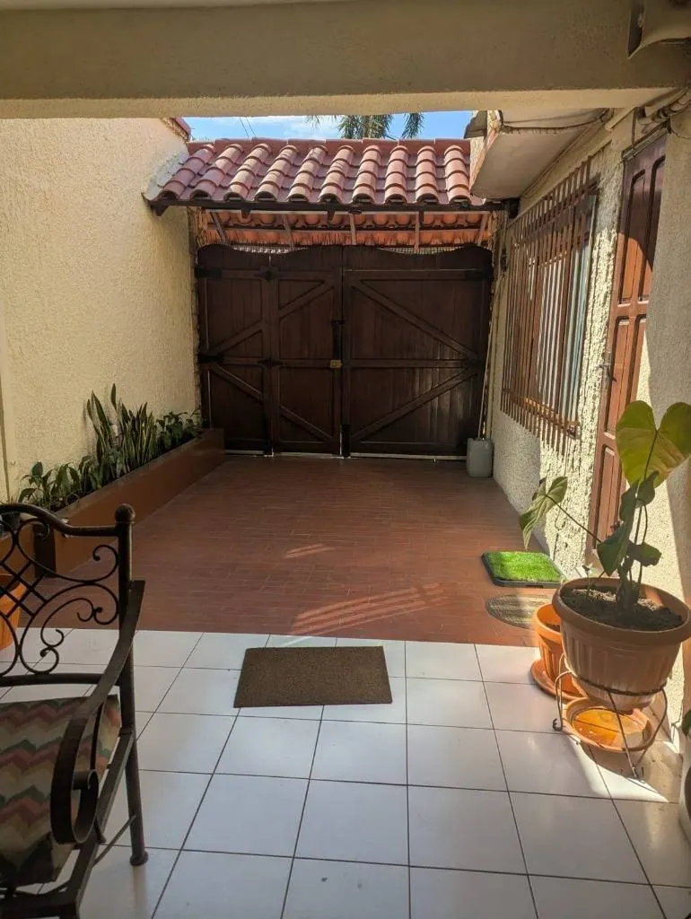 Casa de 3 dormitorios con consultorio en venta en el barrio Ramafa: foto 15 de 21