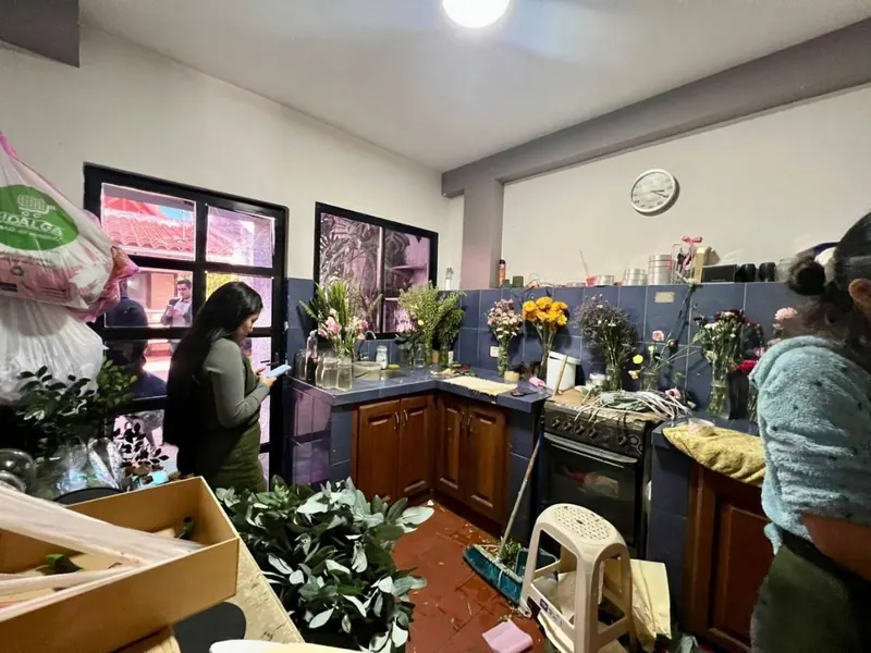 Casa con local comercial en venta en la Av. Beni, Barrio Hamacas: foto 8 de 8