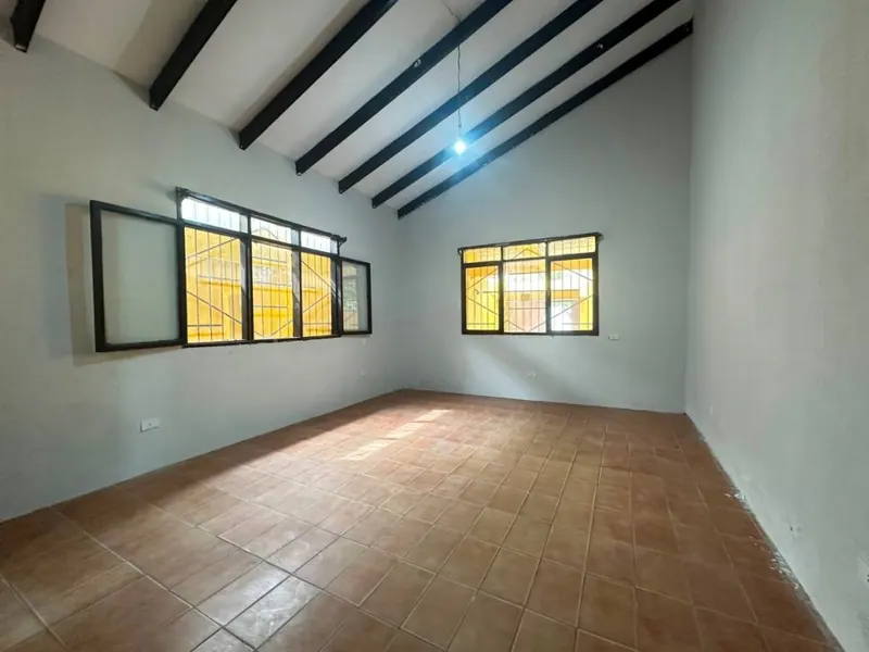 House with independent apartment for rent in the West Zone: foto 9 de 34