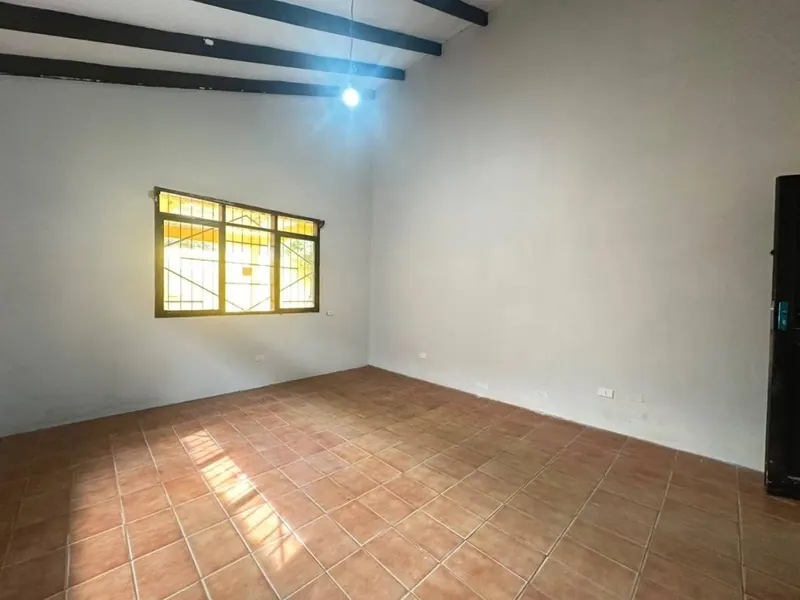 House with independent apartment for rent in the West Zone: foto 31 de 34