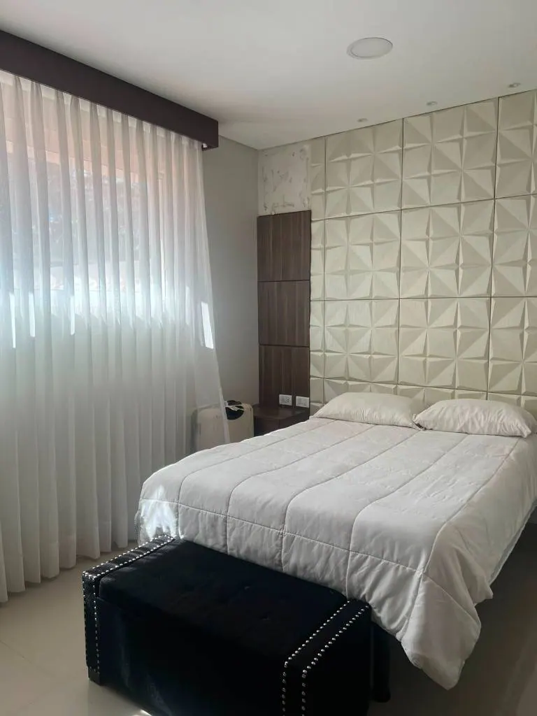 900 m² house for sale in the La Hacienda gated community, Urubó: foto 2 de 19