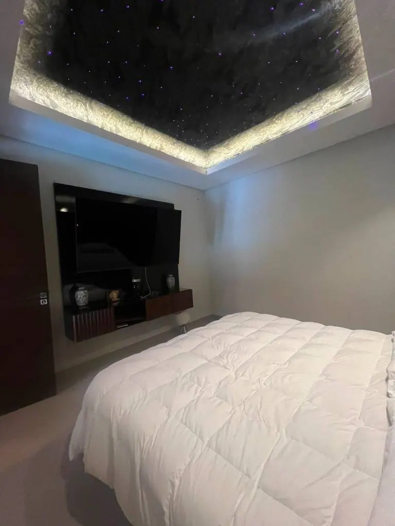 900 m² house for sale in the La Hacienda gated community, Urubó: foto 3 de 19