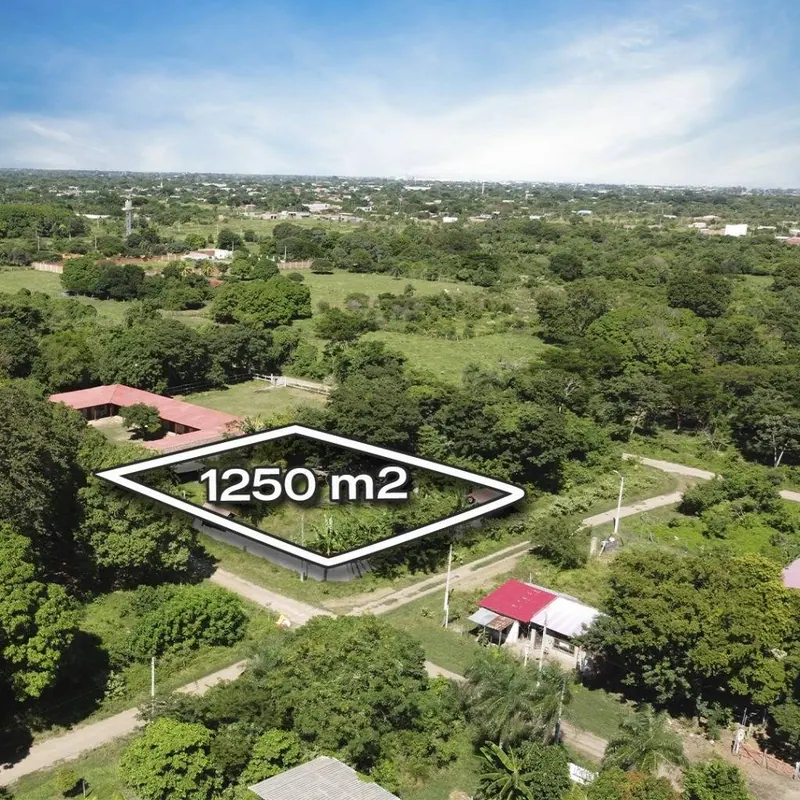 Terreno de 1.250 m² en venta en la av. Montecristo, 9no anillo: foto 4 de 5
