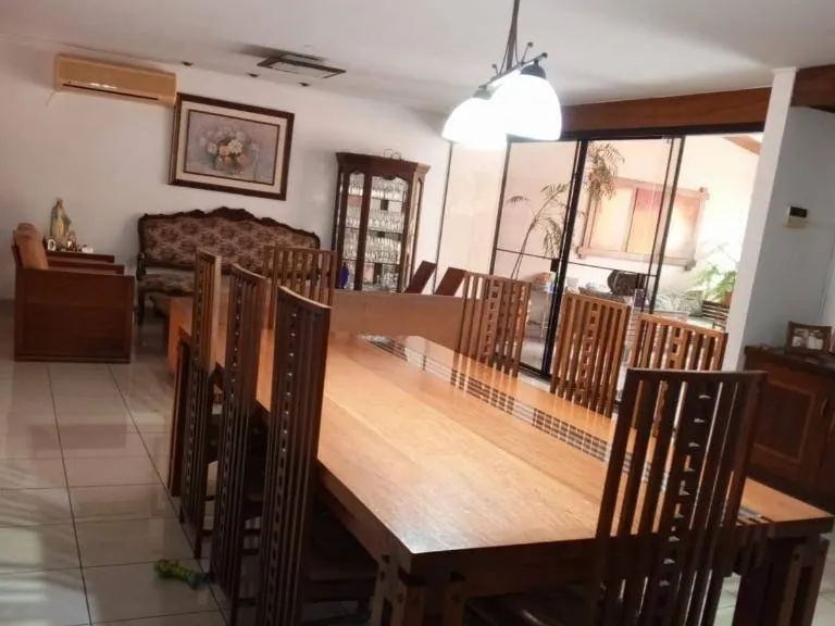 House with commercial spaces and independent apartment for sale: foto 5 de 13