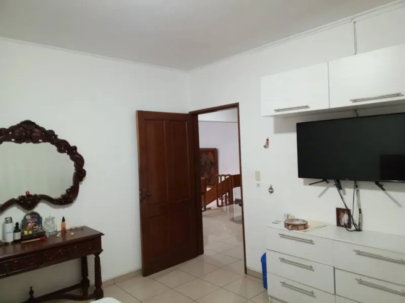 House with commercial spaces and independent apartment for sale: foto 10 de 13