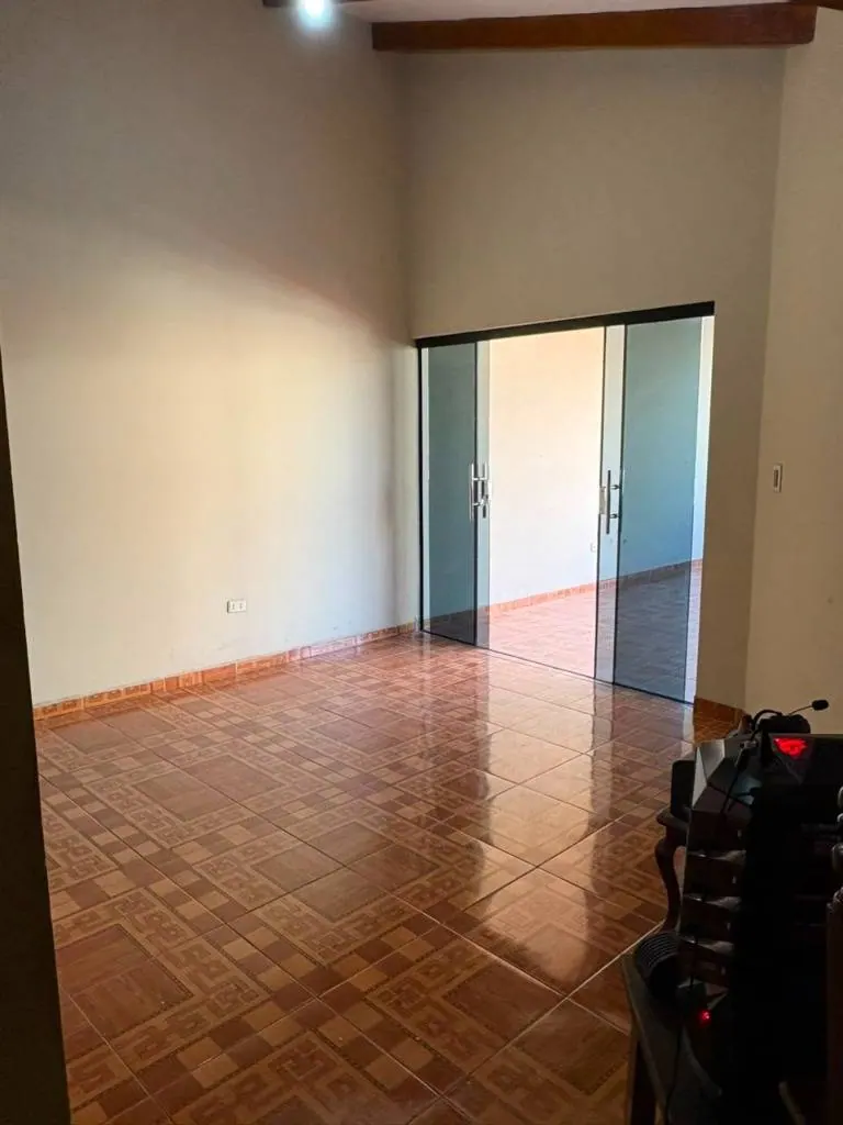 Casa de 9 dormitorios en venta sobre la Av. Santo Dumont, Zona Sur: foto 13 de 30