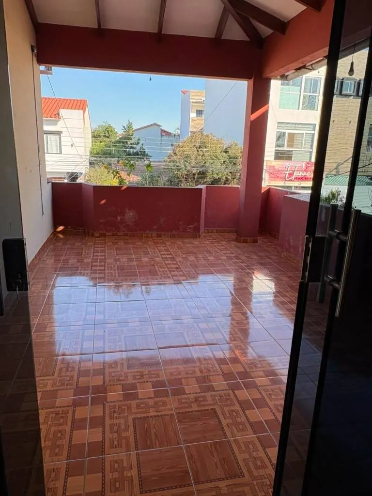 Casa de 9 dormitorios en venta sobre la Av. Santo Dumont, Zona Sur: foto 28 de 30