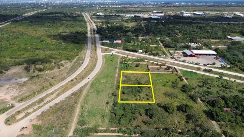 Terreno de 2.500 m² en venta en la Urb. Intermaco, Zona Norte: foto 1 de 7