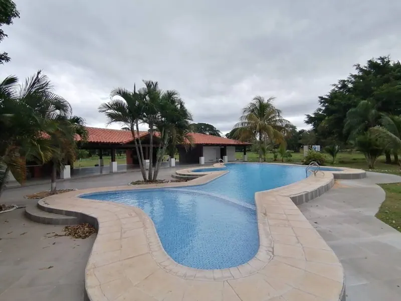 Terreno de 300 m² en venta en Complejo Campestre II, Warnes: foto 1 de 7