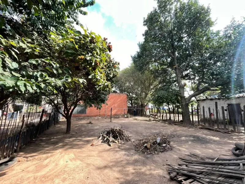 414.38 m² lot for sale in the East Zone: foto 1 de 7