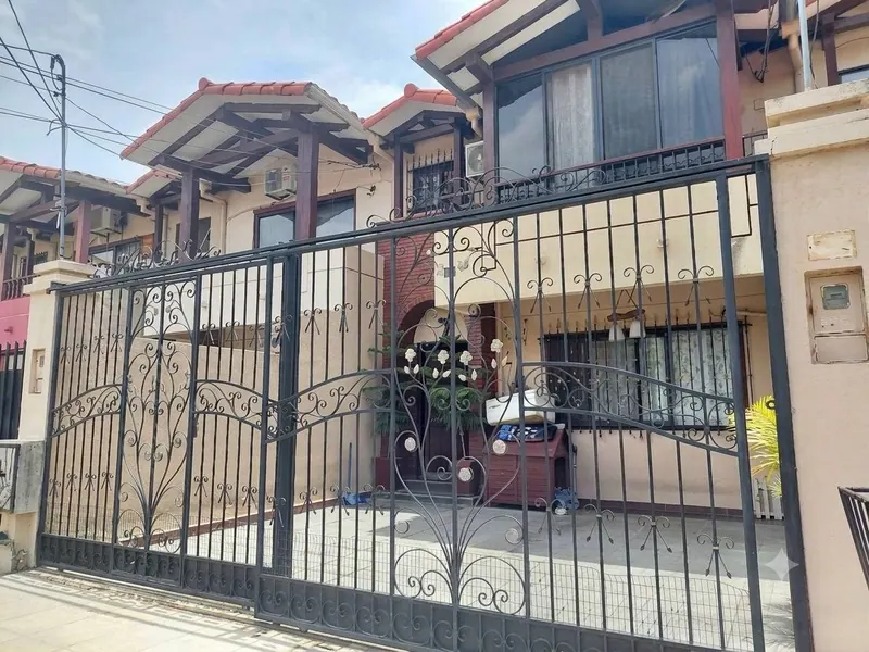 Casa de 4 dormitorios en venta sobre la Av. Paraguá, Zona Este: foto 1 de 9