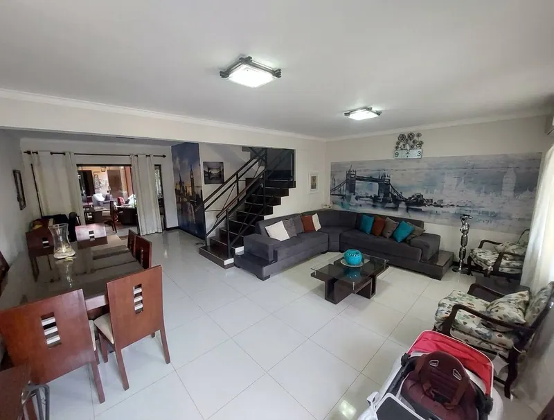 Casa de 4 dormitorios en venta sobre la Av. Paraguá, Zona Este: foto 4 de 9