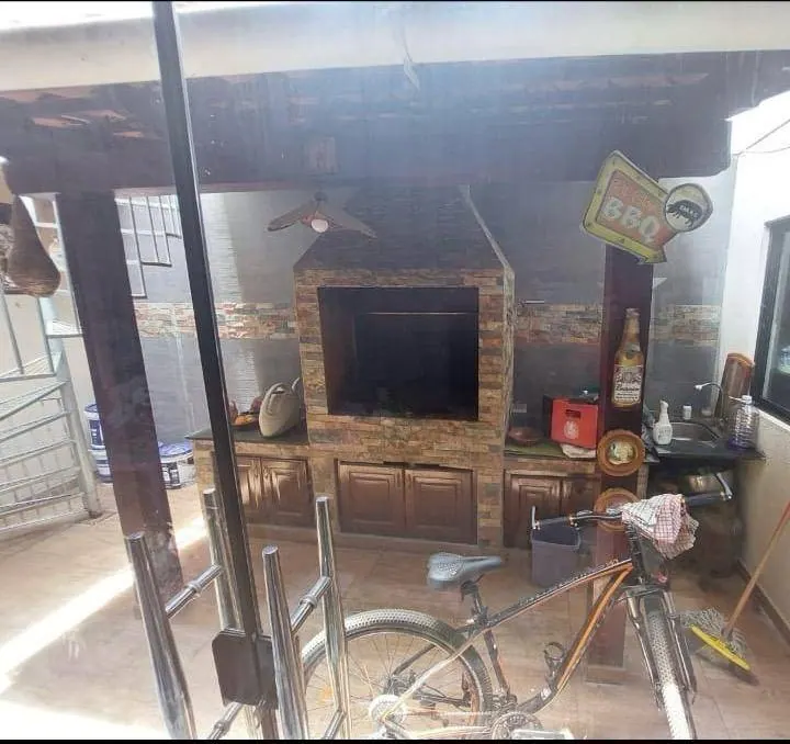 Casa de 4 dormitorios en venta sobre la Av. Paraguá, Zona Este: foto 8 de 9