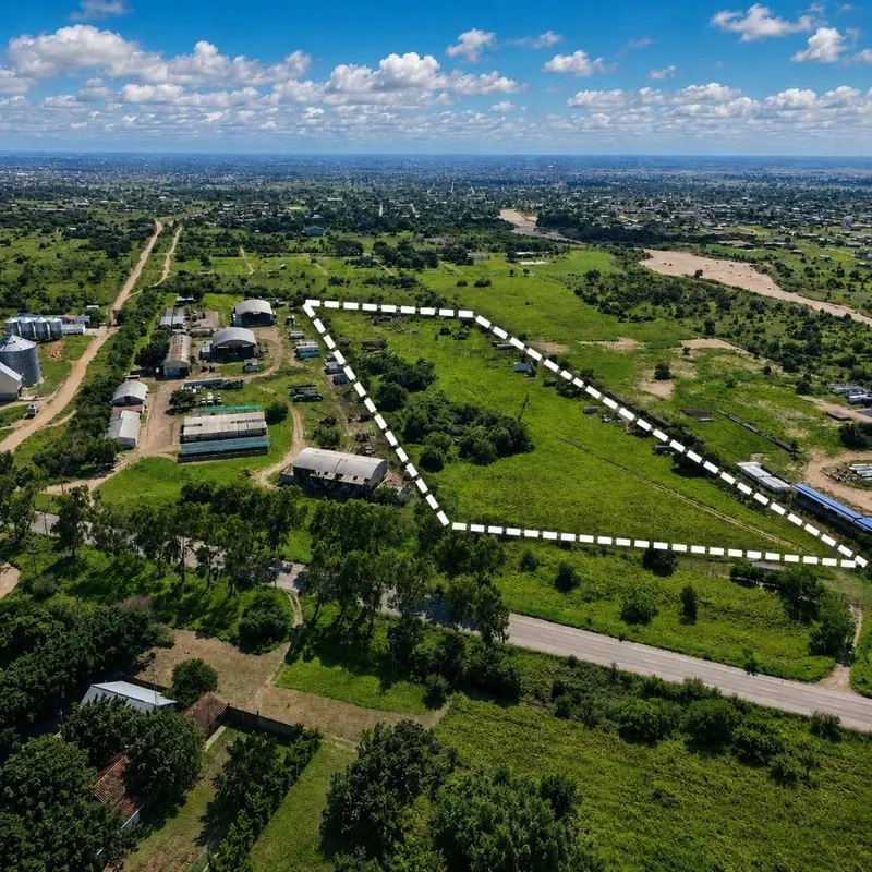 50,000 m² lot for sale on the road to Camiri, La Guardia: foto 1 de 3