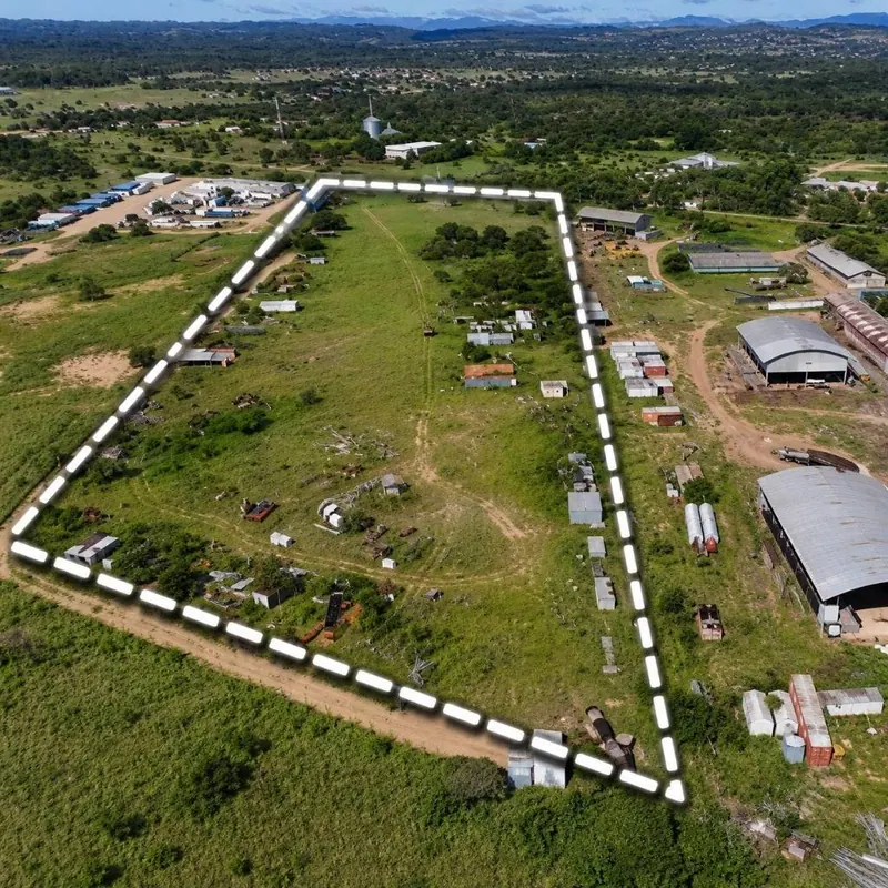 50,000 m² lot for sale on the road to Camiri, La Guardia: foto 2 de 3