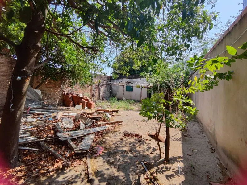 298 m² lot for sale in the North Zone, Av. Banzer: foto 1 de 10