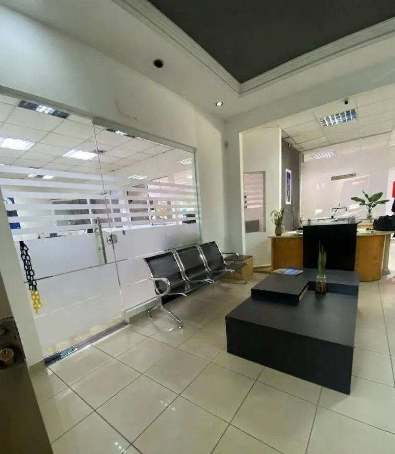 700 m² partly furnished office for rent in the West Zone