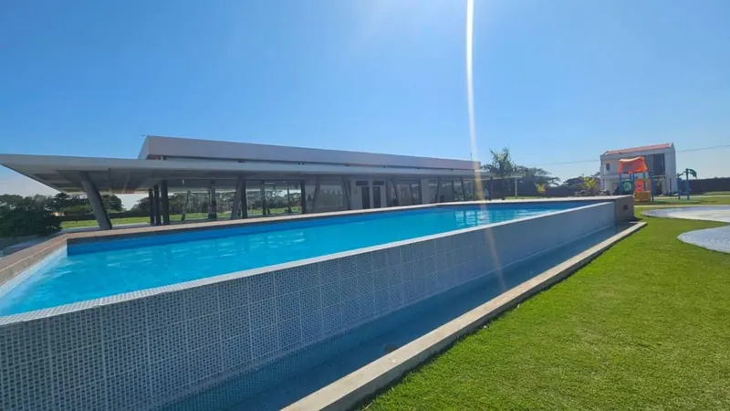 Terreno de 280 m² en venta en la urbanización Kerana II, Cotoca: foto 1 de 5