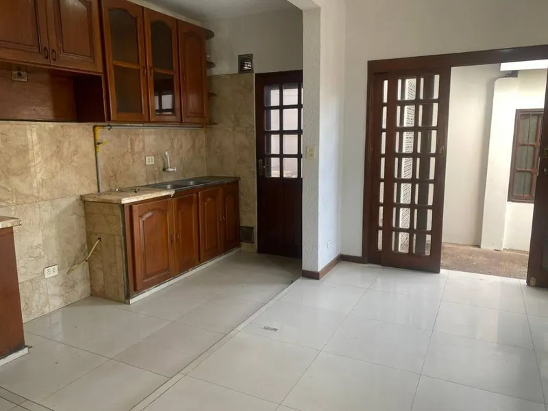 Casa en esquina en venta sobre el canal Cotoca, Zona Este: foto 14 de 20