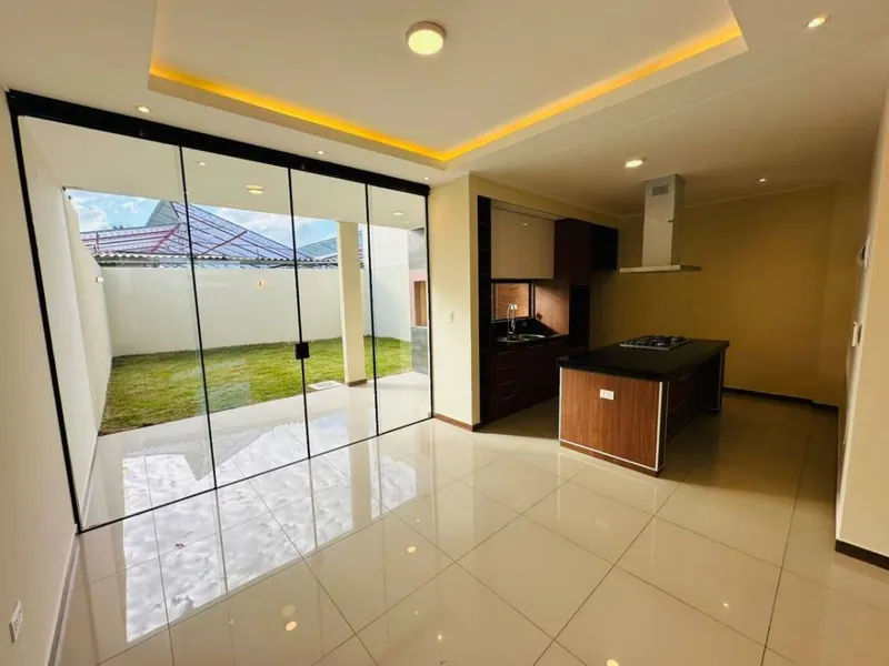 Casa independiente de 3 dormitorios en venta en la Zona Norte: foto 4 de 22
