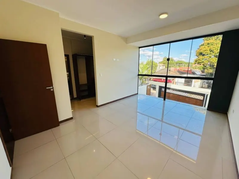 Casa independiente de 3 dormitorios en venta en la Zona Norte: foto 11 de 22