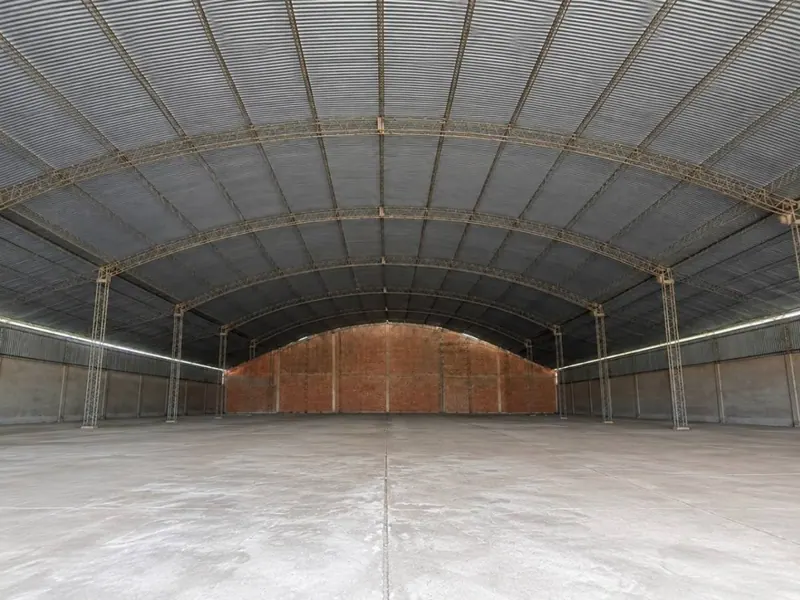 Galpón de 2.000 m² en alquiler en la Doble Vía a La Guardia