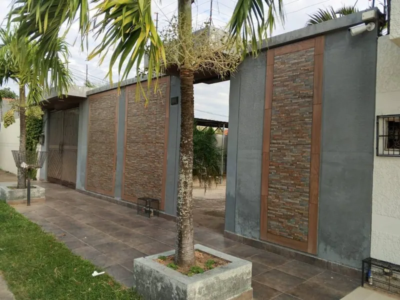 Casa de 4 dormitorios en venta en la Av. Alemana, Zona Norte: foto 3 de 20