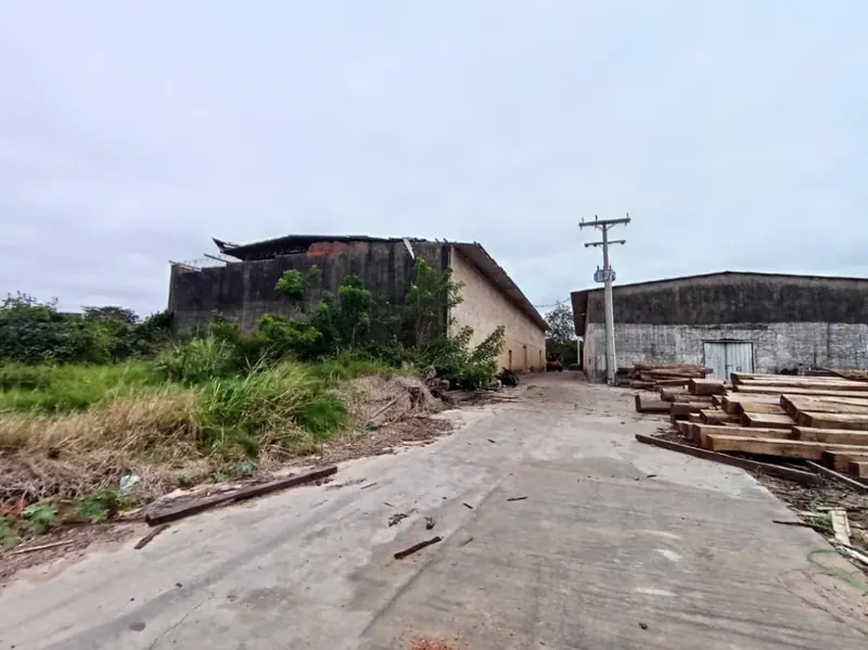 Terreno industrial de 9.143 m² con galpones en venta en Cotoca: foto 6 de 7