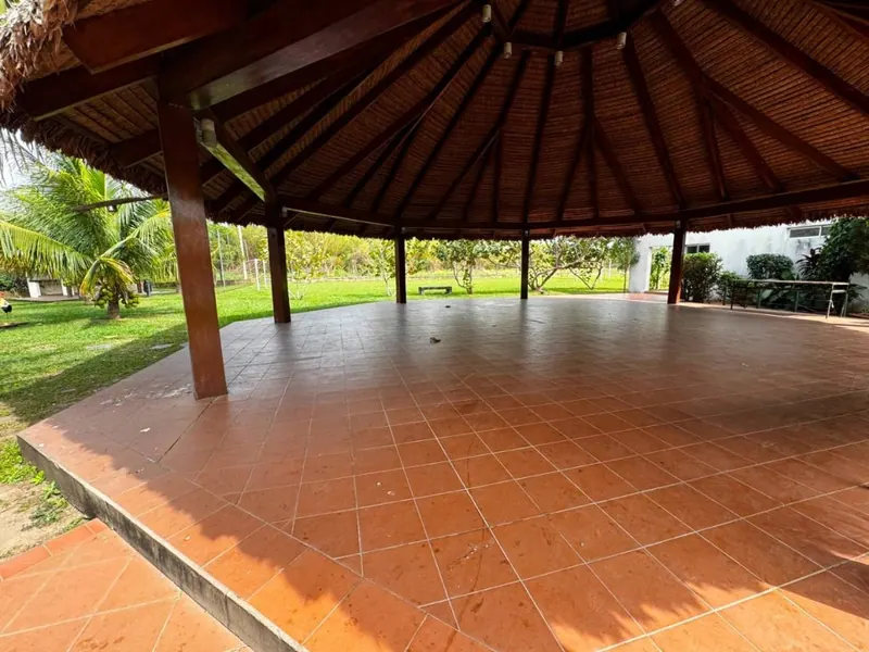 2-story house with 4 bedrooms for sale in Ciudad del Este: foto 11 de 16