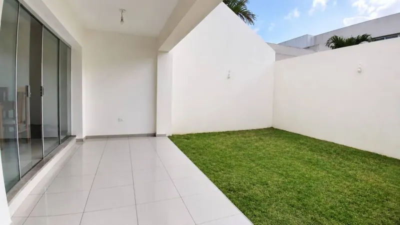 Casa de 3 dormitorios en alquiler en el condominio Sevilla Real: foto 19 de 27
