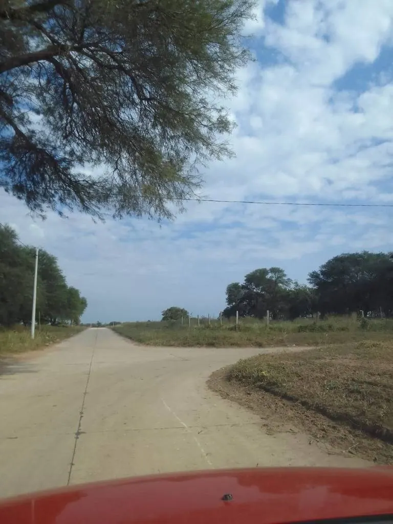 300 m² lot for sale in Las Brisas de Cotoca III: foto 2 de 4