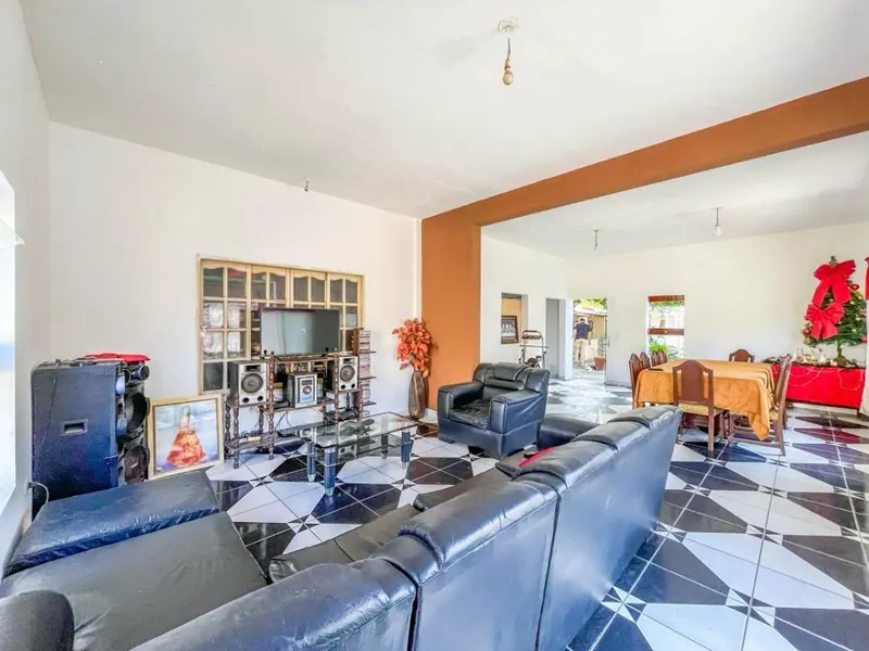 Casa con tinglado en venta en la Zona Oeste, terreno de 600 m²: foto 6 de 22
