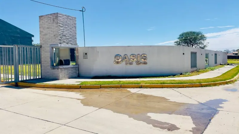 Terreno en esquina de 310,15 m² en venta en Oasis del Norte: foto 1 de 11
