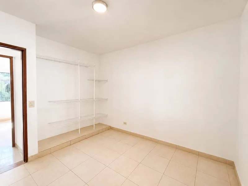One-story house with independent apartment for sale in the South Zone: foto 4 de 19