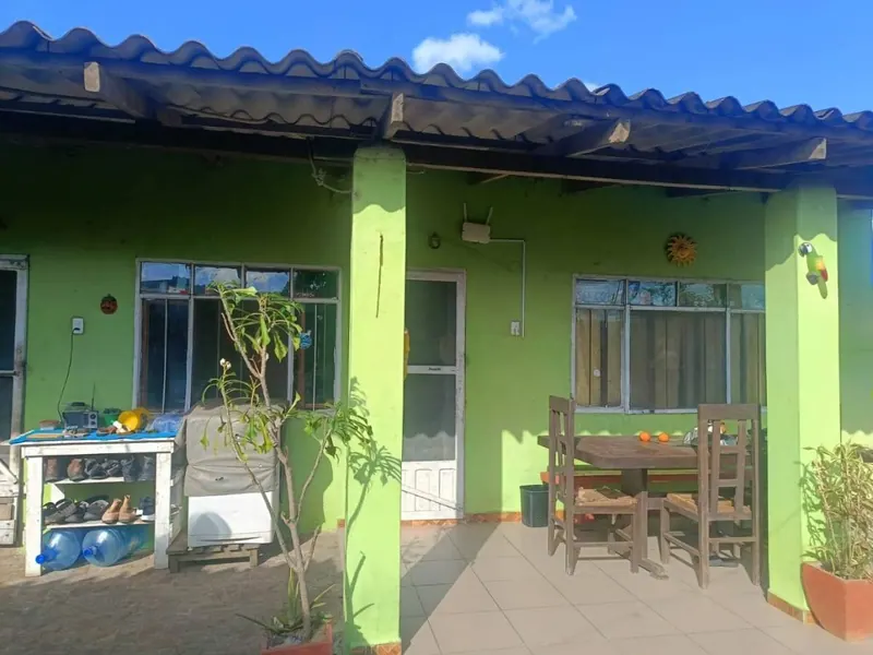 House for sale in the Metropolitana II development, La Guardia, 360 m²: foto 1 de 4