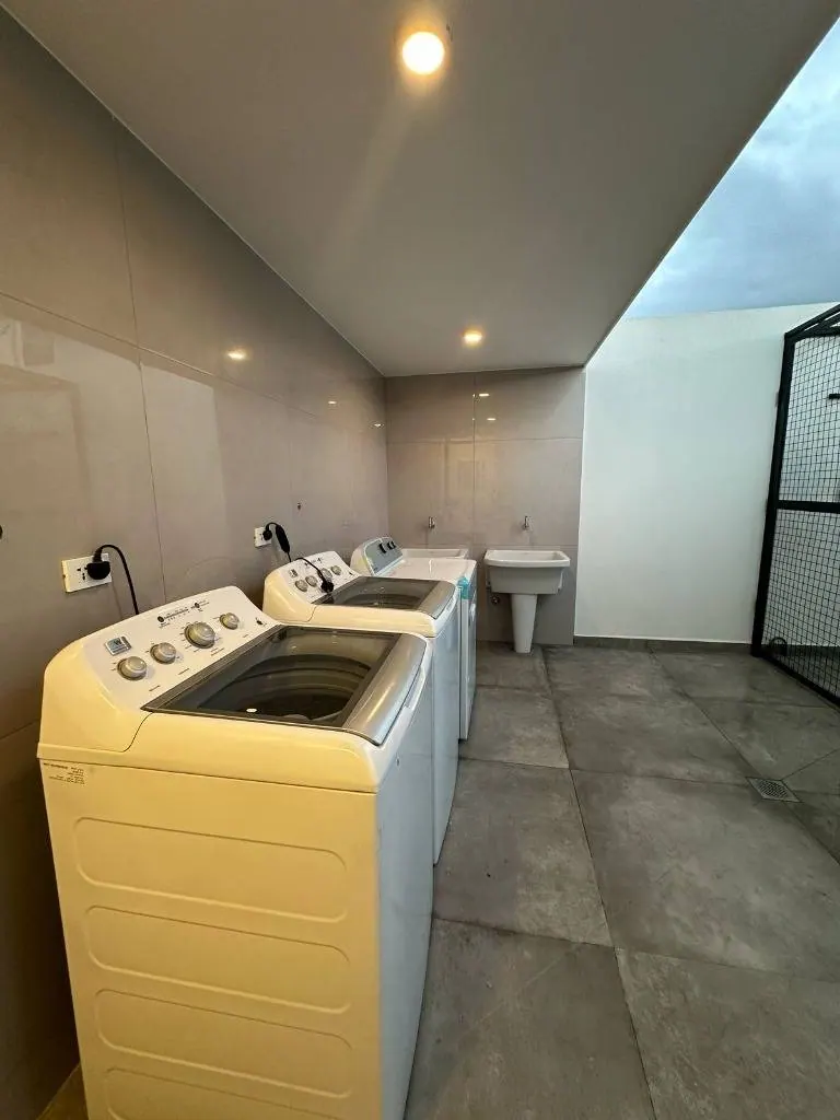 Furnished studio for rent in the Haus Equipe building: foto 6 de 9