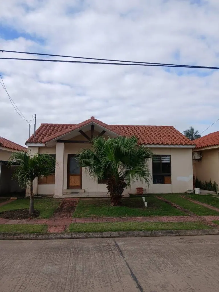 Casa de 3 dormitorios en venta en Jardines del Pentaguazú, Warnes