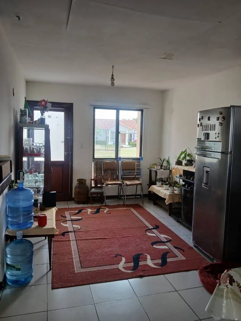 Casa de 3 dormitorios en venta en Jardines del Pentaguazú, Warnes: foto 3 de 7