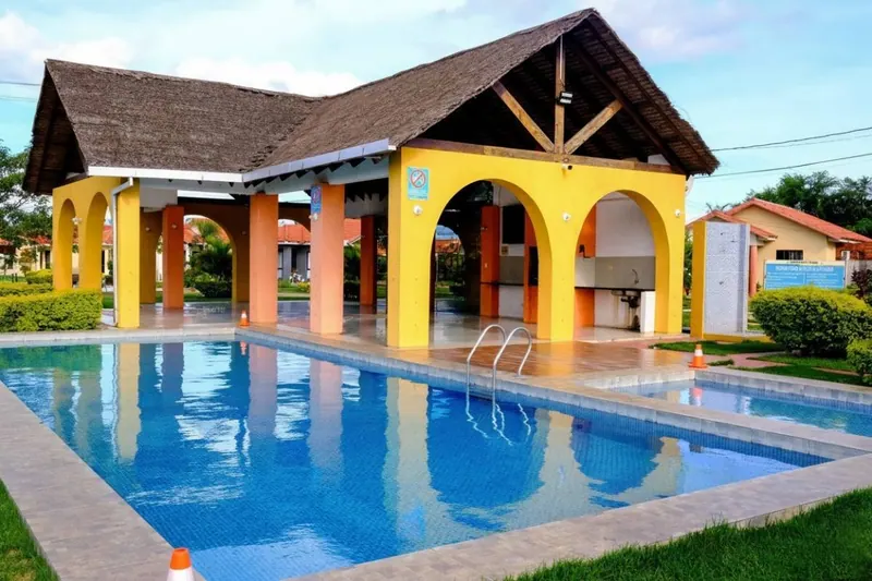 Casa de 3 dormitorios en venta en Jardines del Pentaguazú, Warnes: foto 5 de 7