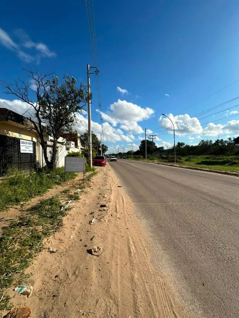 Terreno de 466 m² en venta sobre avenida en la Zona Sur, 6to anillo: foto 4 de 8