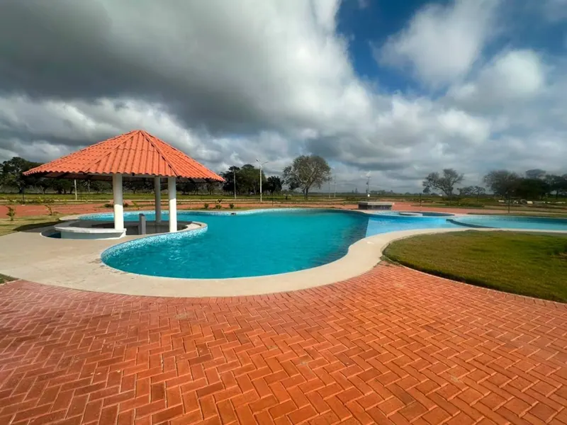 Terreno en esquina en venta en la Urbanización Norbélgica, 411,22 m²: foto 1 de 6