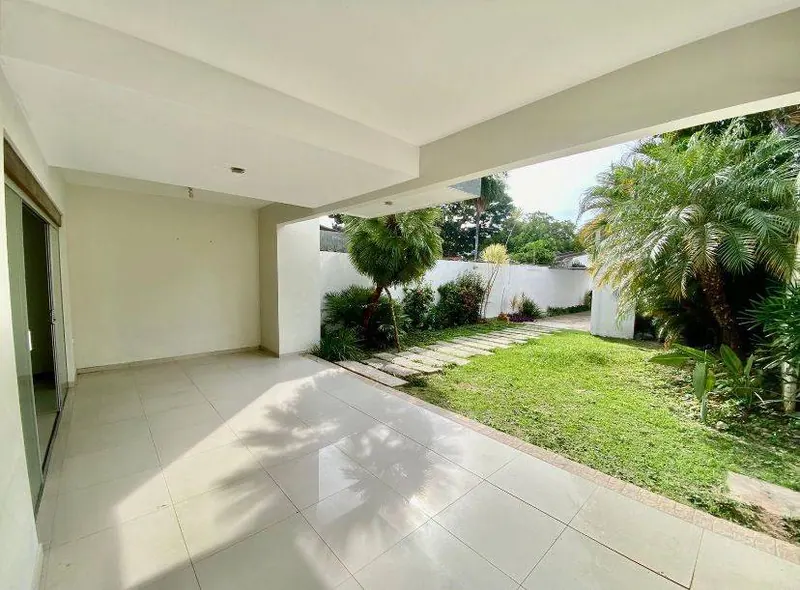 House with offices for sale on Quijarro extension, downtown: foto 3 de 23