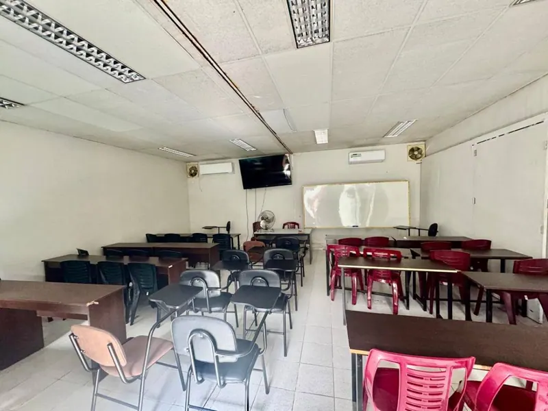 House with offices for sale on Quijarro extension, downtown: foto 23 de 23