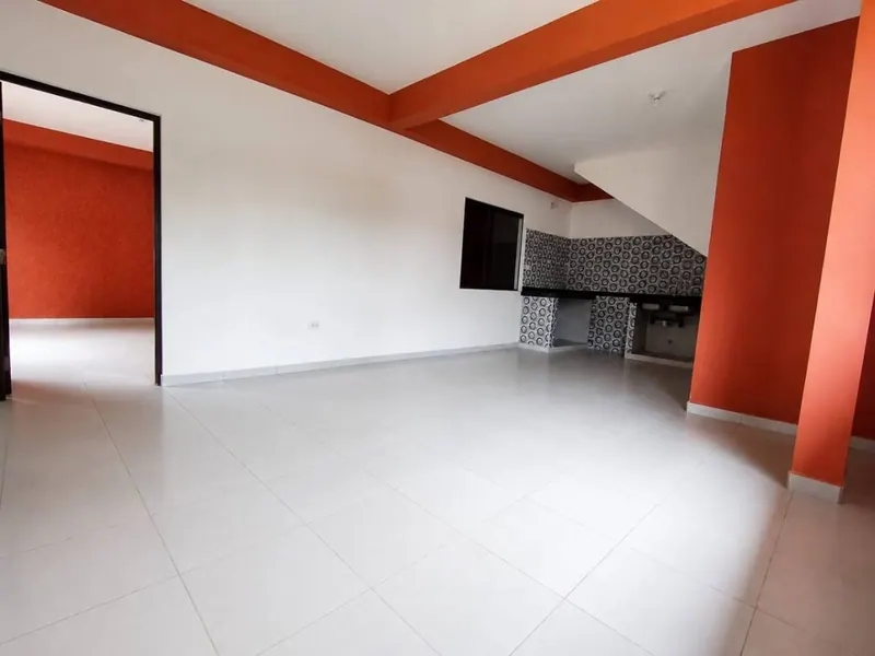 Casa con 3 departamentos en venta en la Zona Norte, Av. Alemana: foto 2 de 7