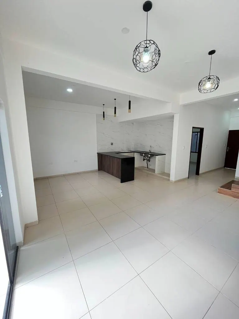 Brand-new 4-bedroom house for sale in Plan 3000, East Zone: foto 2 de 12