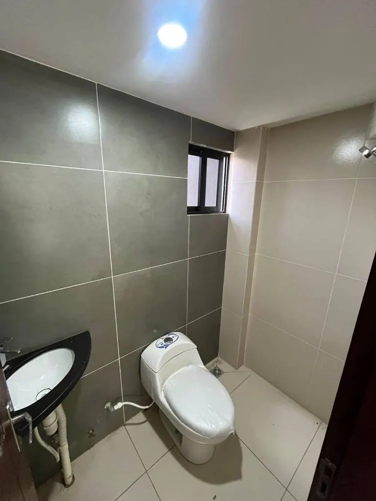 Brand-new 4-bedroom house for sale in Plan 3000, East Zone: foto 7 de 12