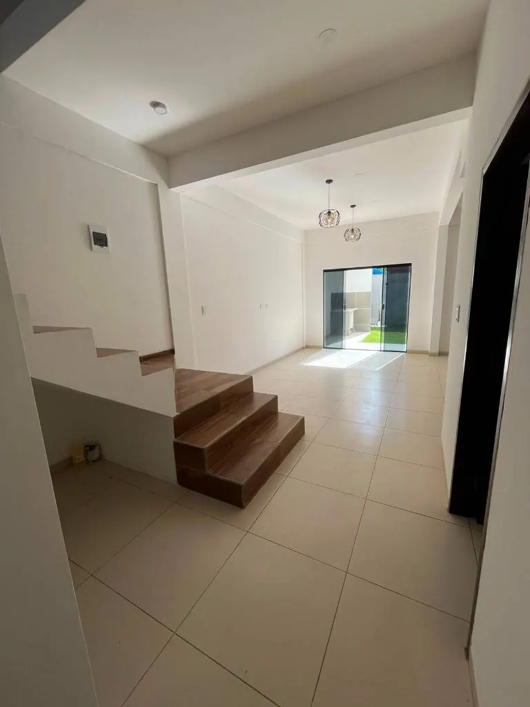 Brand-new 4-bedroom house for sale in Plan 3000, East Zone: foto 11 de 12