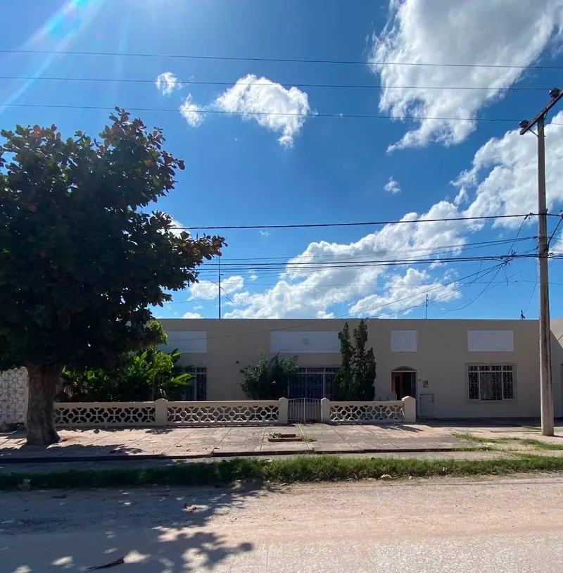 8-bedroom house for sale in Puerto Suárez, near the plaza: foto 6 de 10