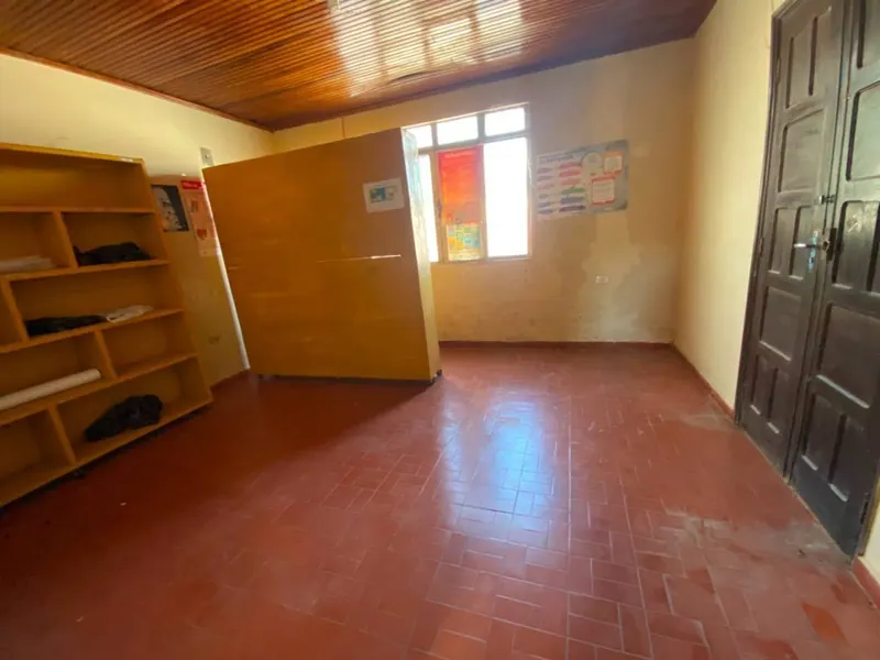 8-bedroom house for sale in Puerto Suárez, near the plaza: foto 8 de 10