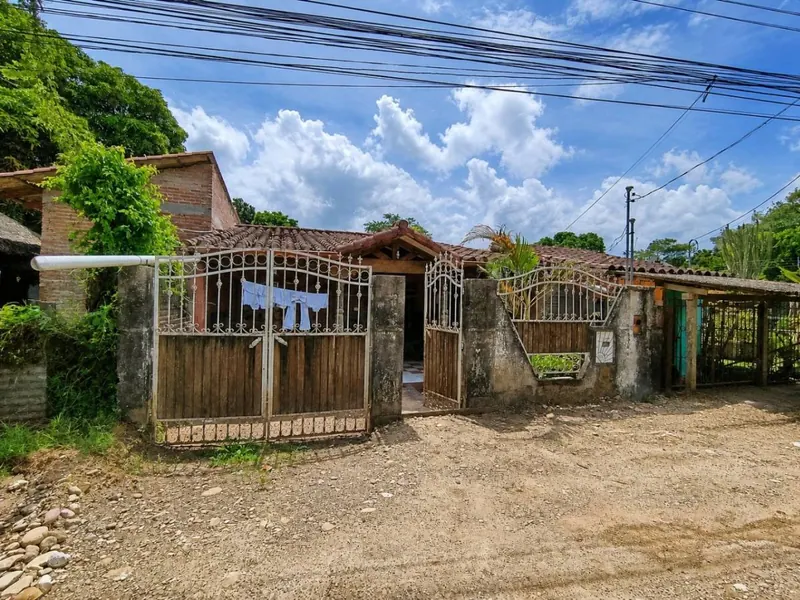 230.82 m² lot for sale in El Torno